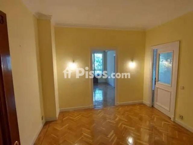 Piso en alquiler en Goya