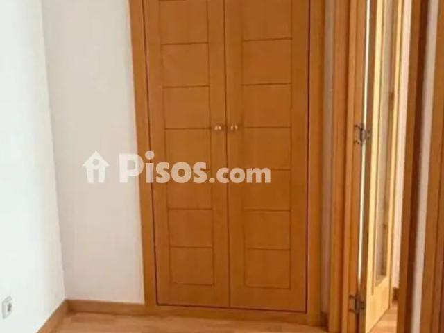 Piso en alquiler en Goya