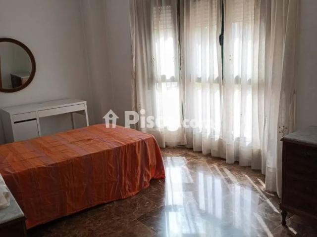 Piso en alquiler en Juan Carlos I