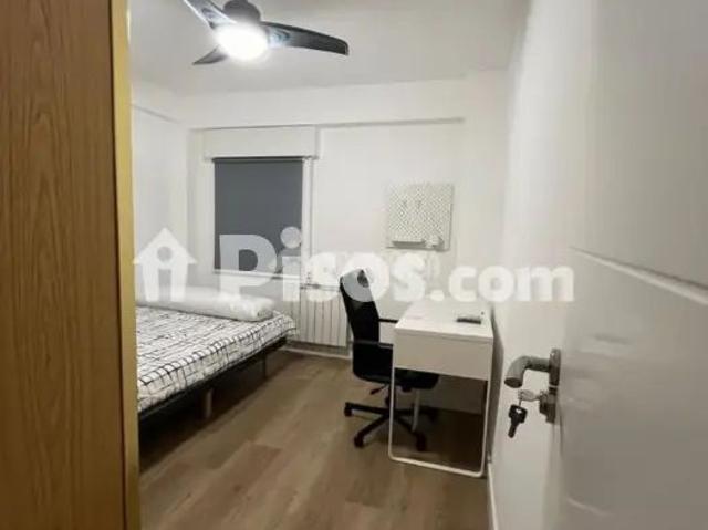 Piso en alquiler en Juan de La Cierva