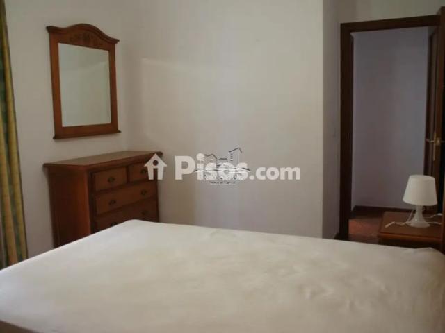 Piso en alquiler en Lucena