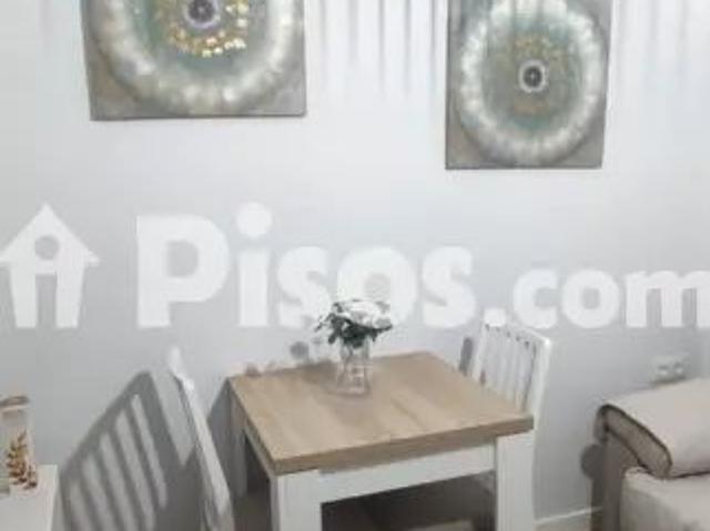 Piso en alquiler en Luis Montoto Santa Justa