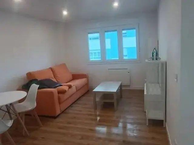 Piso en alquiler en La Magdalena Versalles