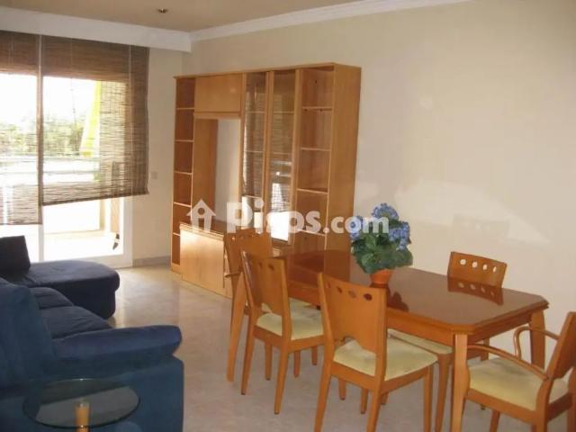 Piso en alquiler en La Carihuela los Nidos