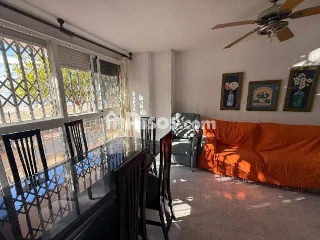 Piso en alquiler en La Colonia