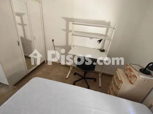 Piso en alquiler en La Fama