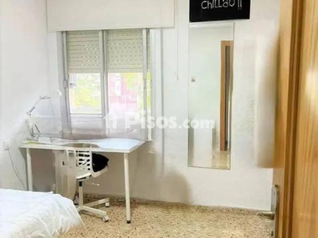 Piso en alquiler en La Fama