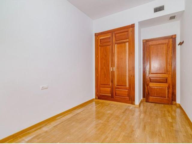 Piso en Alquiler en La Granada, Granada