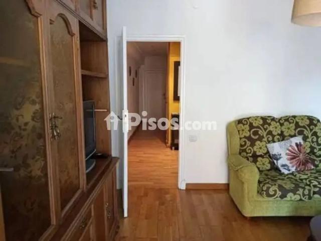 Piso en alquiler en Las Ventas