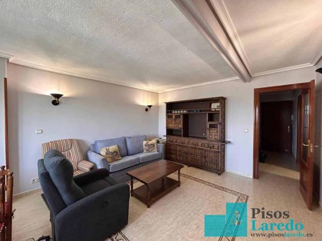 Piso en Alquiler en Laredo