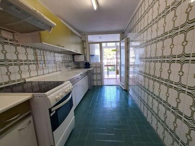 Piso en Alquiler en lEscala, Girona