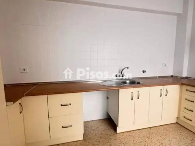 Piso en alquiler en Linarejos