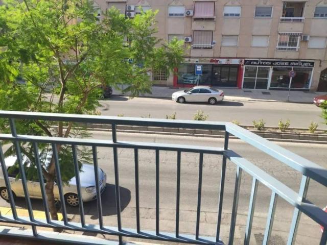 Piso en Alquiler en Linares