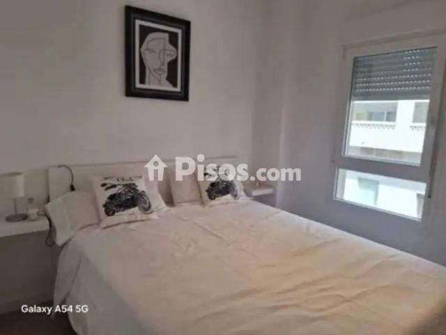 Piso en alquiler en los Naranjos Las Brisas