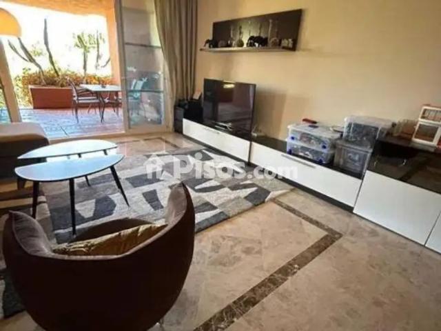 Piso en alquiler en los Naranjos Las Brisas