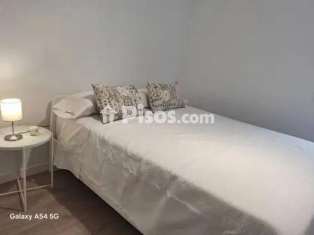 Piso en alquiler en los Naranjos Las Brisas