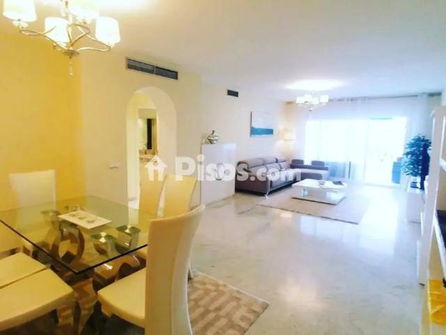 Piso en alquiler en Puerto Banús