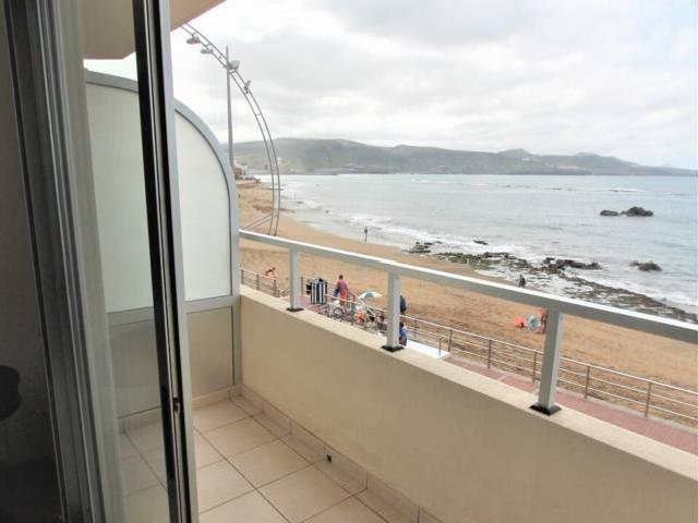 Piso en alquiler en Puerto Canteras 35007