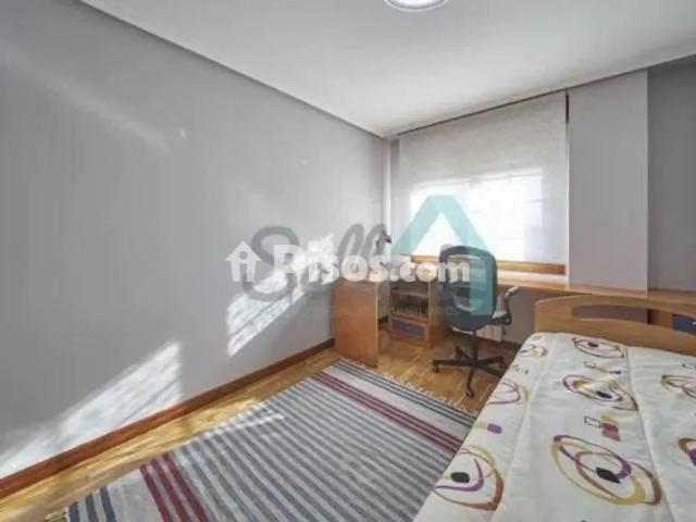 Piso en alquiler en Pumarín Teatinos