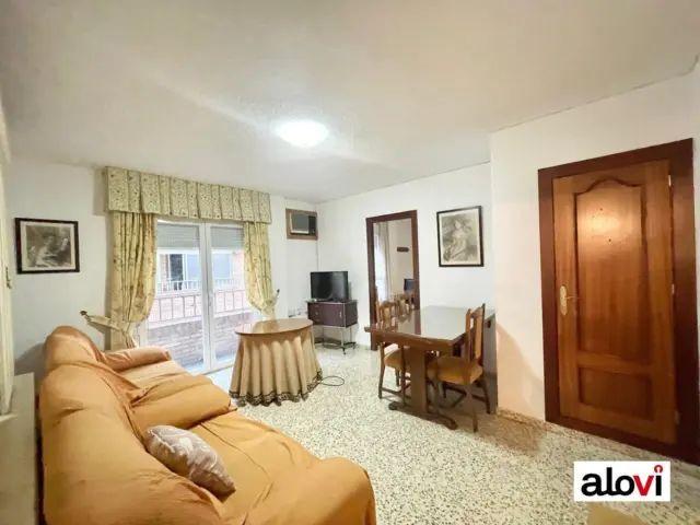 Piso en alquiler en Pajaritos
