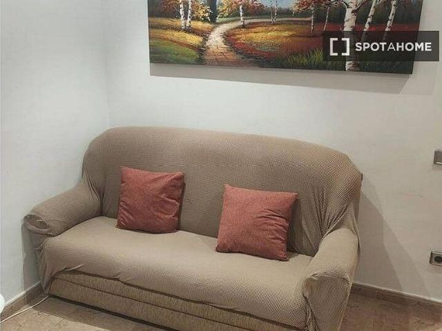 Piso en alquiler en pasaje Concepció, Hospitalet de Llobregat, L´, de 50 m² 2 habitaciones por 2.100