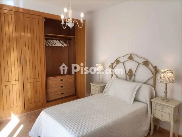Piso en alquiler en Paseo Marítimo, 36