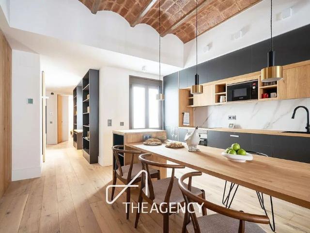 Piso en alquiler en paseo De Colom, Barcelona, de 123 m² 3 habitaciones por 4.750