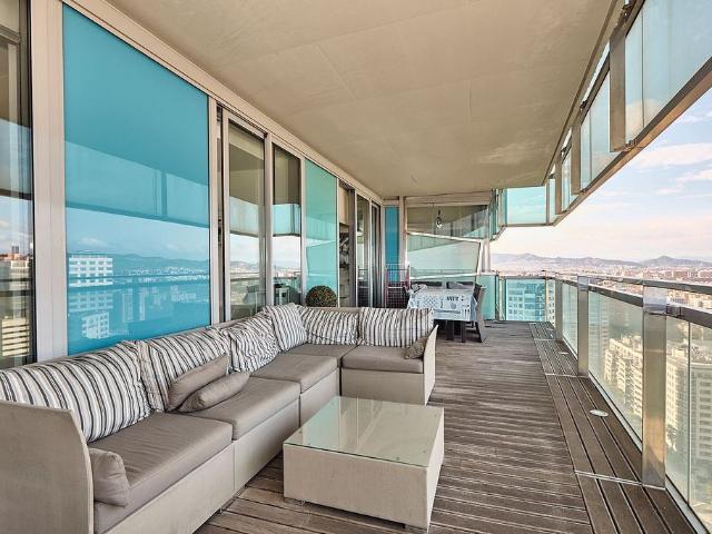 Piso en alquiler en paseo De Garcia Fària, Barcelona, de 107 m² 3 habitaciones por 3.750