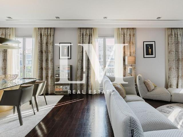 Piso en alquiler en paseo De Gràcia, Barcelona, de 212 m² 4 habitaciones por 9.800