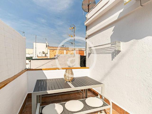 Piso en alquiler en paseo De la Mare de Déu del Coll, Barcelona, de 45 m² 2 habitaciones por 1.550