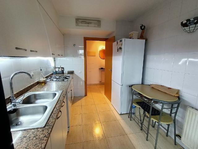 Piso en alquiler en paseo De la Marina, Viladecans, de 90 m² 2 habitaciones por 1.300
