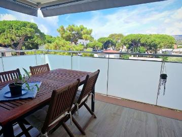 Piso en alquiler en Llobregat - Terraza