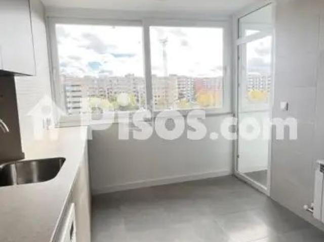 Piso en alquiler en Paseo de la Estación, cerca de Avenida de los Comuneros