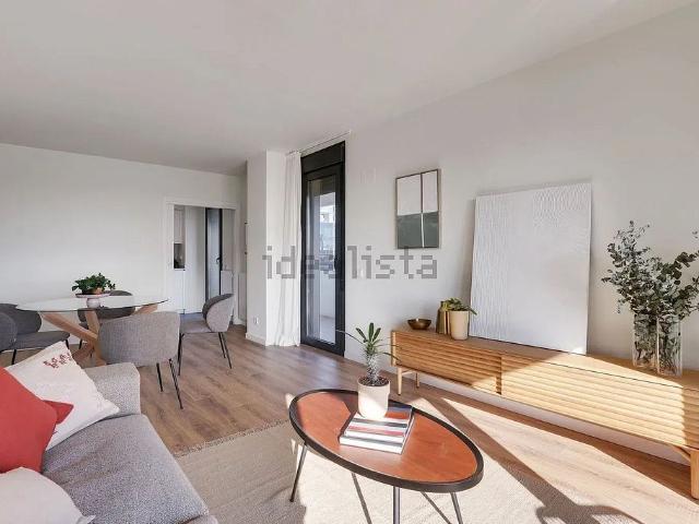 Piso en alquiler en paseo De la Zona Franca, Barcelona, de 154 m² 4 habitaciones por 1.980