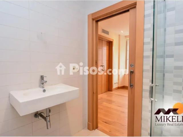 Piso en alquiler en Paseo de Pereda