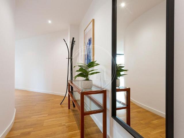 Piso en alquiler en paseo Del Taulat, Barcelona, de 90 m² 2 habitaciones por 2.350