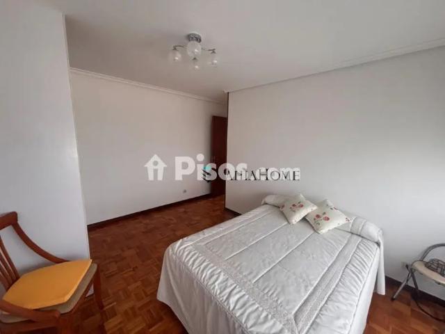 Piso en alquiler en Paseo del General Dávila, 206
