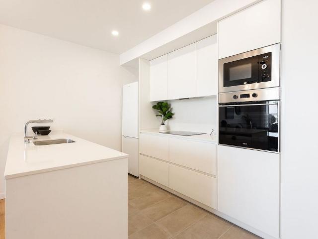 Piso en alquiler en paseo Del Mare Nostrum, Badalona, de 86 m² 2 habitaciones por 1.470
