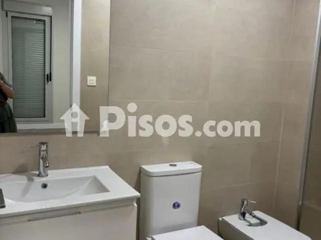 Piso en alquiler en Parque Alcosa