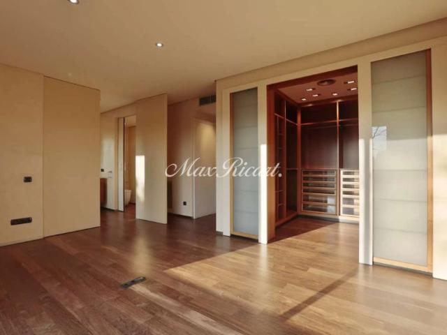 Piso en alquiler en Pedralbes 309m²