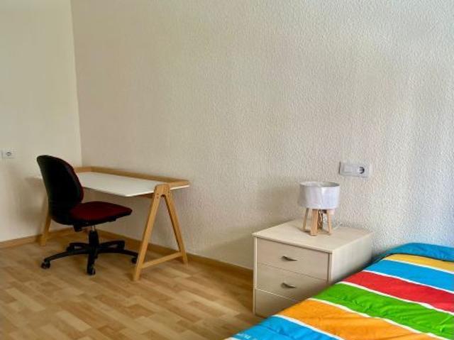 Piso en Alquiler en Petrer, Alicante