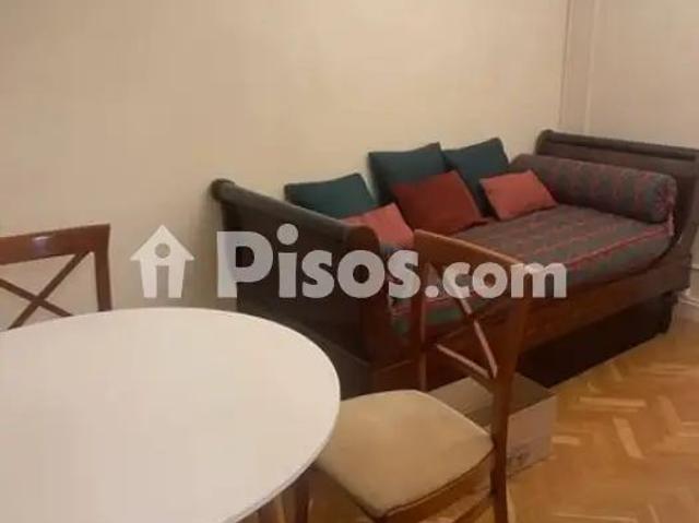 Piso en alquiler en Plaza Mayor