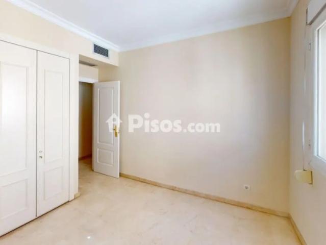 Piso en alquiler en Plaza de Cuba