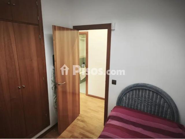 Piso en alquiler en Plaza de Ejército, 1