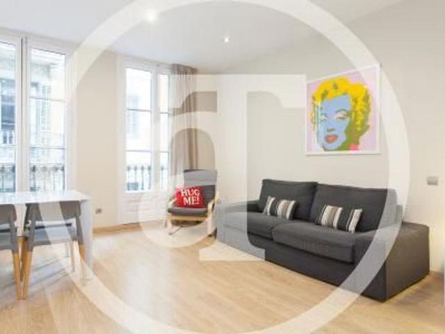 Piso en alquiler en plaza De Les Olles, Barcelona, de 94 m² 3 habitaciones por 2.800