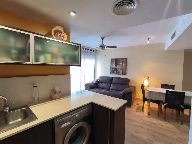 Piso en alquiler en plaza Del Coc, Sant Carles de la Ràpita, de 60 m² 2 habitaciones por 550