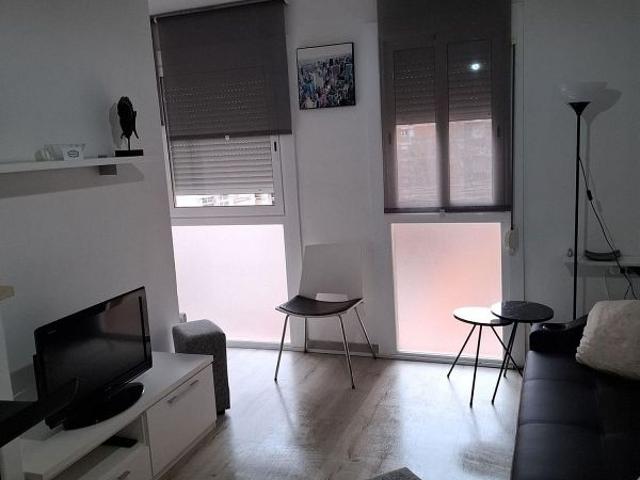 Piso en alquiler en plaza Porxos, Barcelona, de 50 m² 1 habitación por 970