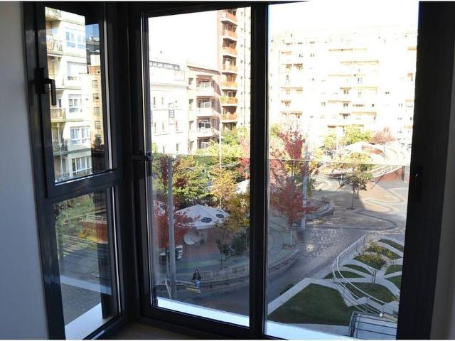 Piso en alquiler en plaza Ricard Vinyes, Lleida, de 77 m² 2 habitaciones por 800