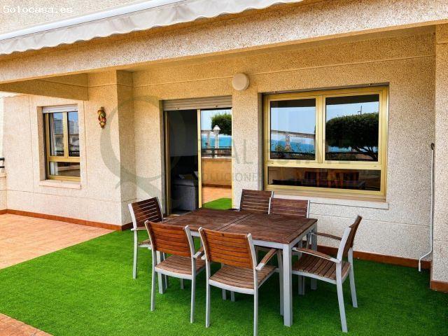 Piso en Alquiler en primera línea de mar con gran terraza y vistas al Mediterráneo en Muchavista