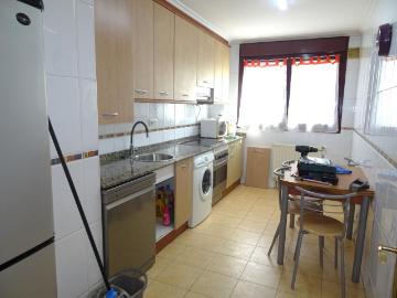 Piso en alquiler en Roces